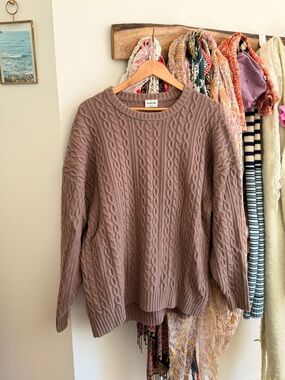 Aritzia Sunday Best Cable Knit Crewneck Sweater